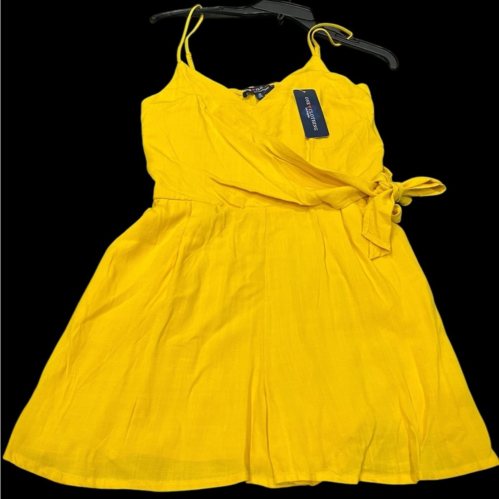 One Clothing Los‎ Angeles Women's Shorts Romper Jumpsuit Yellow Size Small